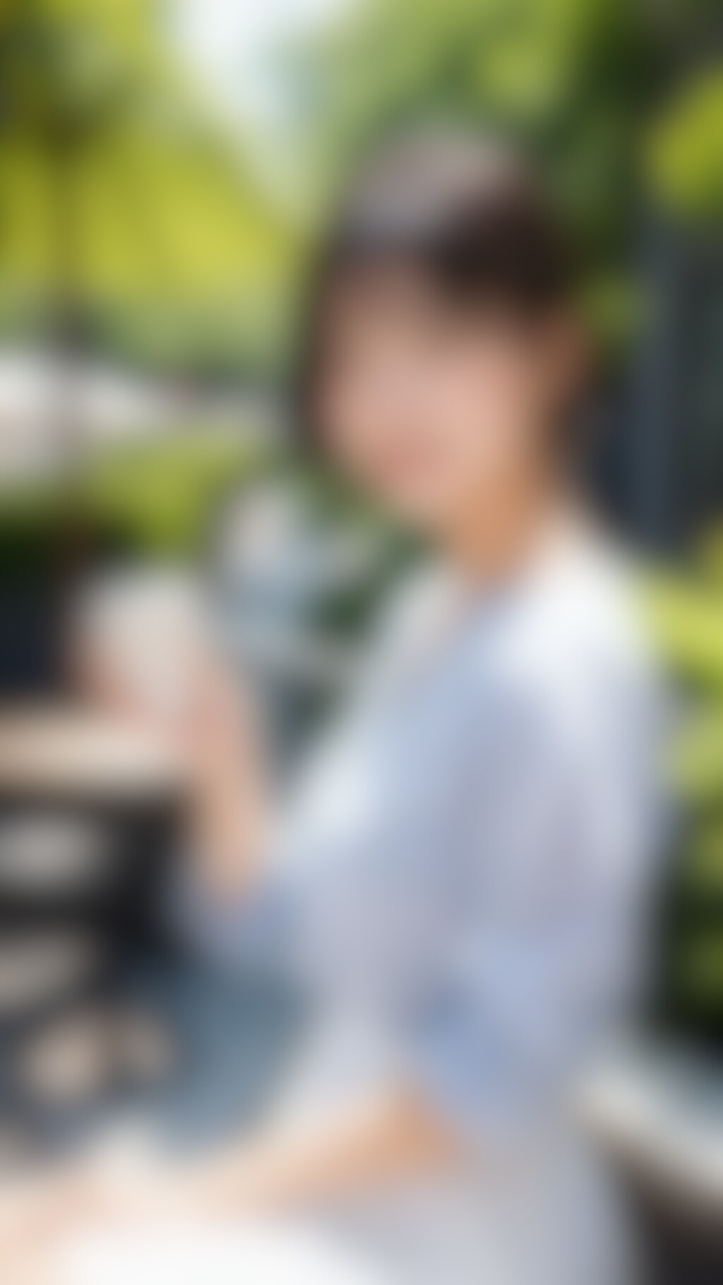 カフェにいた子を脱がせてみた