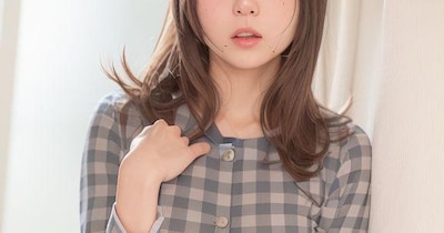 人妻パンチラ