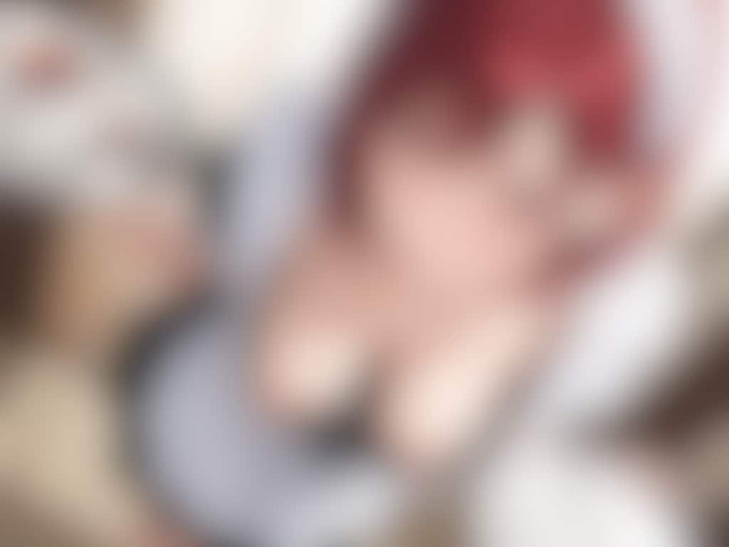 40枚:胸ちらメイド喫茶