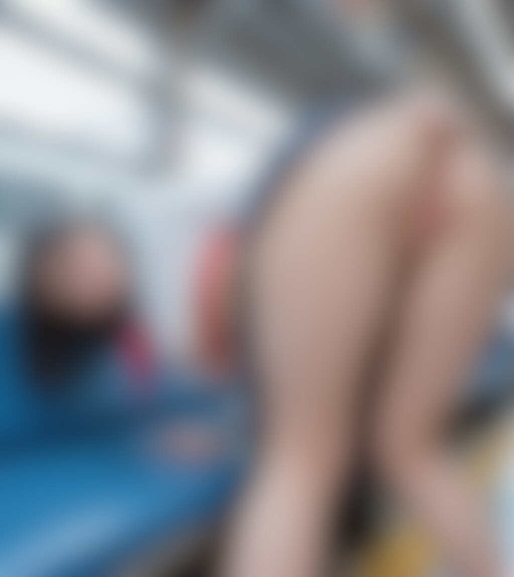 見せてくれる子