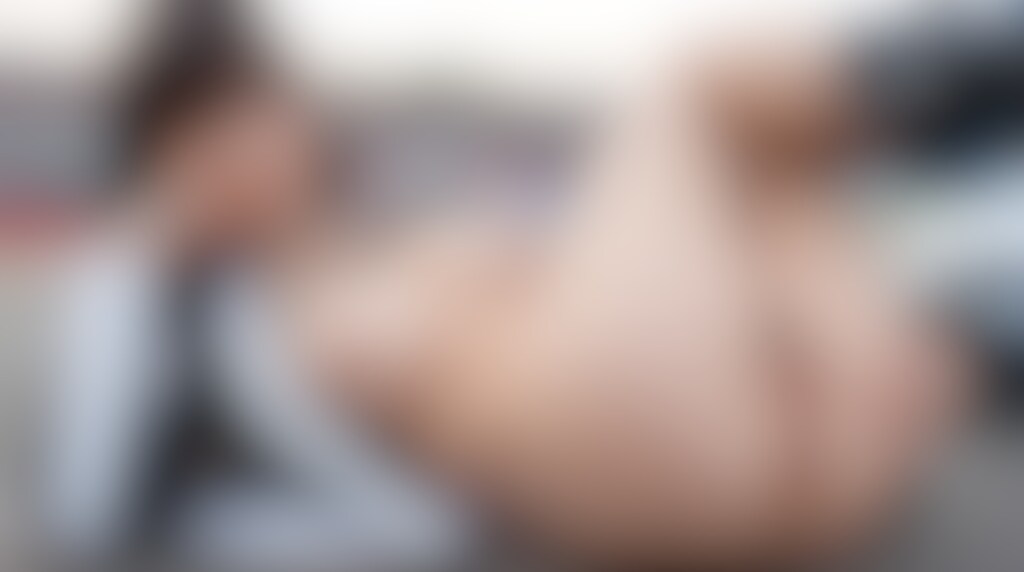 局部丸出しレースクイーンの尻毛アナル🏁