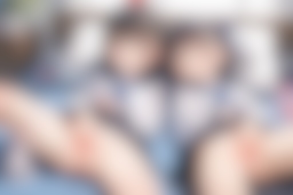 セーラー服〇リJ〇ちゃんたちが「今日はどっちに挿れる？」『くぱぁ💕』【6枚】