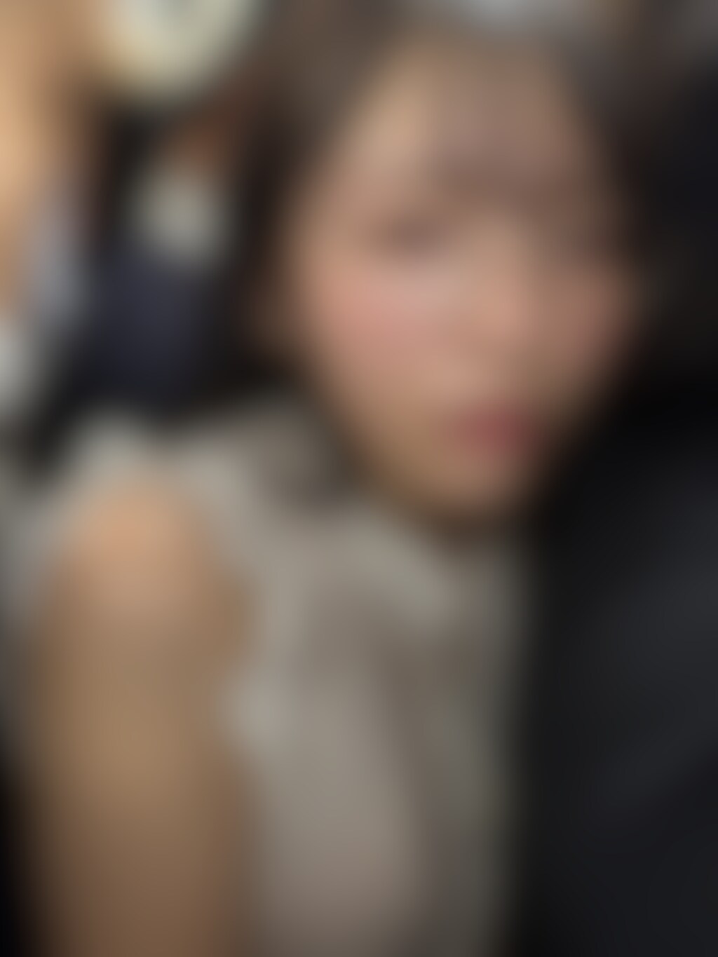 【22枚】美人OL、満員電車でイッちゃった