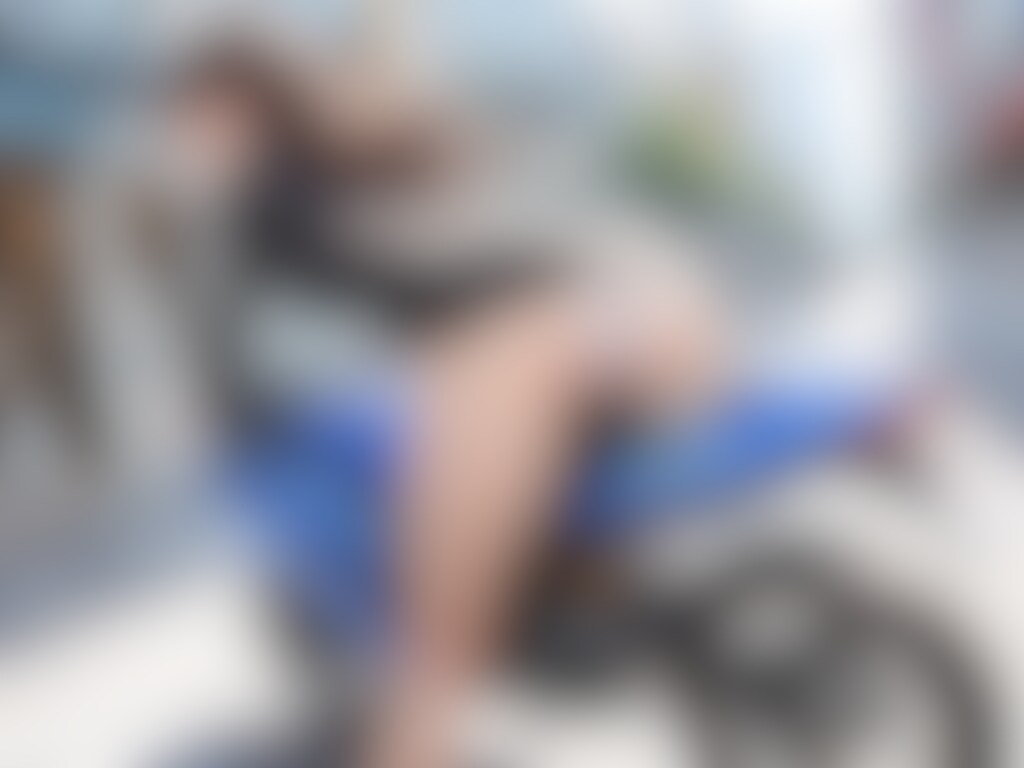 16枚:パンチラライダー