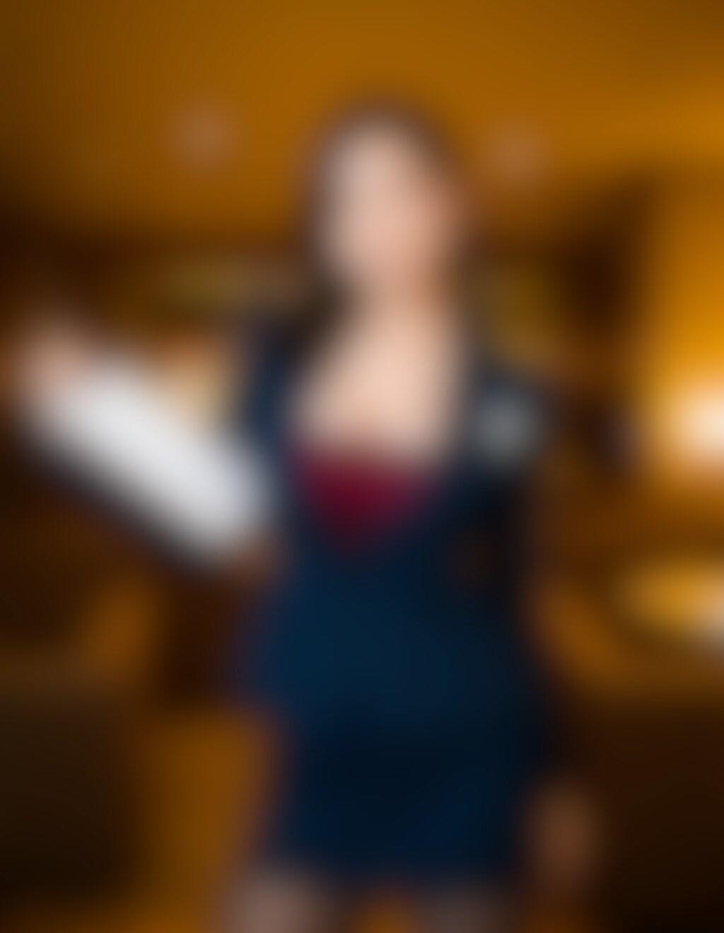 260208P【10枚】セーラー服を着せられた妙齢の美人秘書