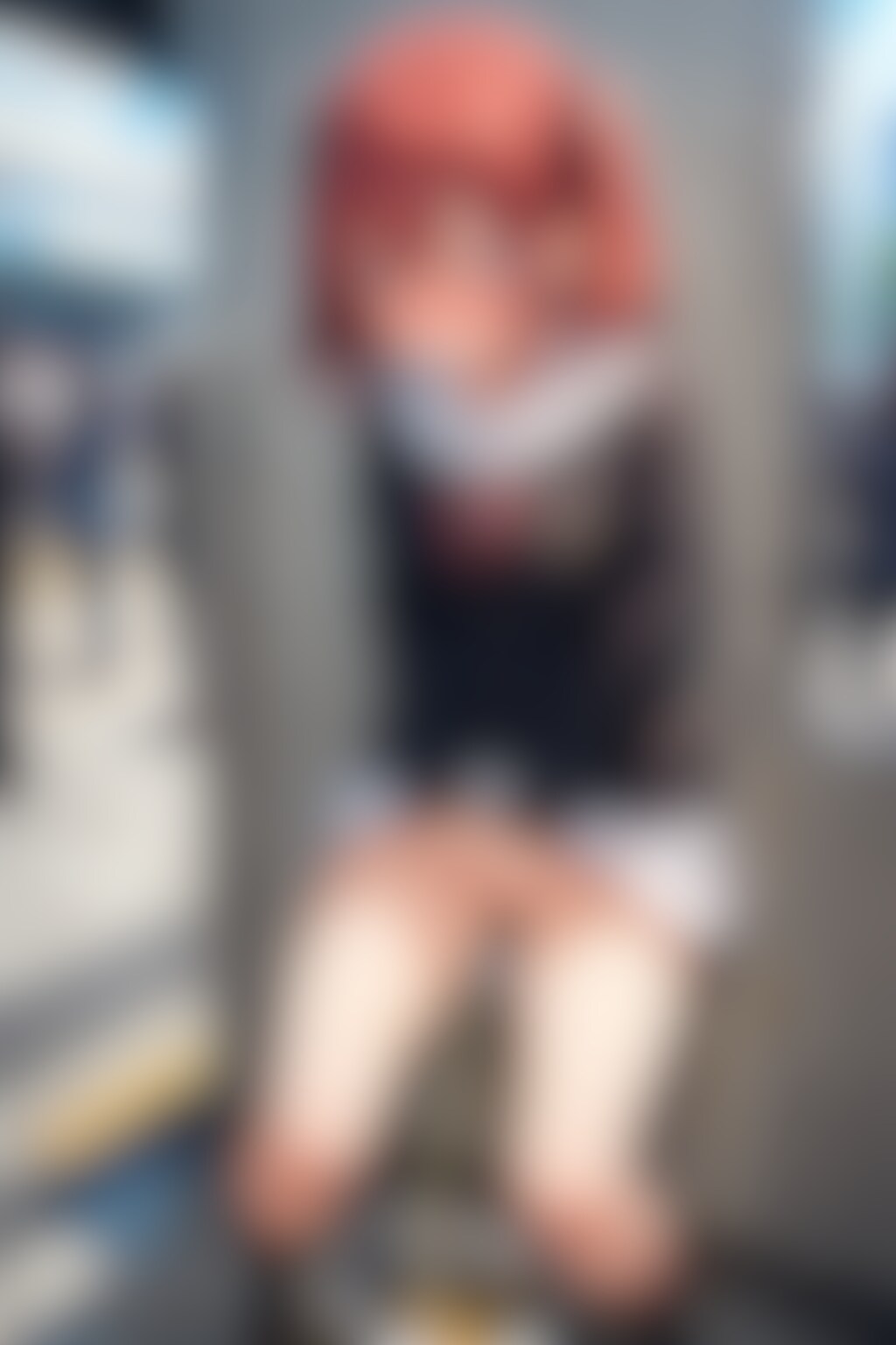 街中でおもらししちゃった娘(24)