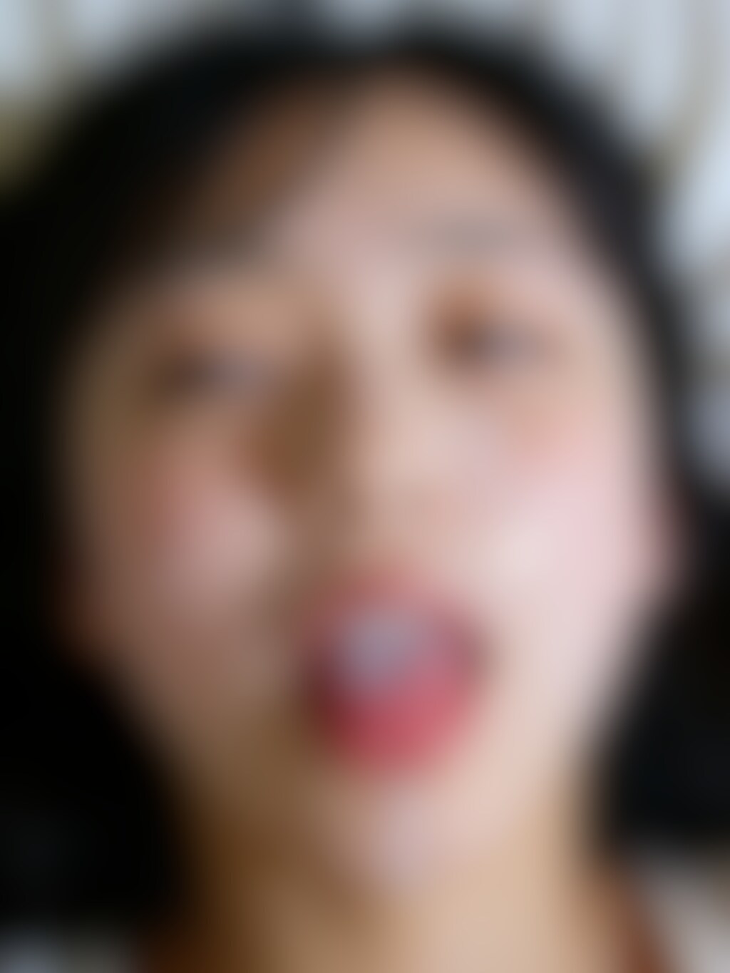 虚な目で受け止めて