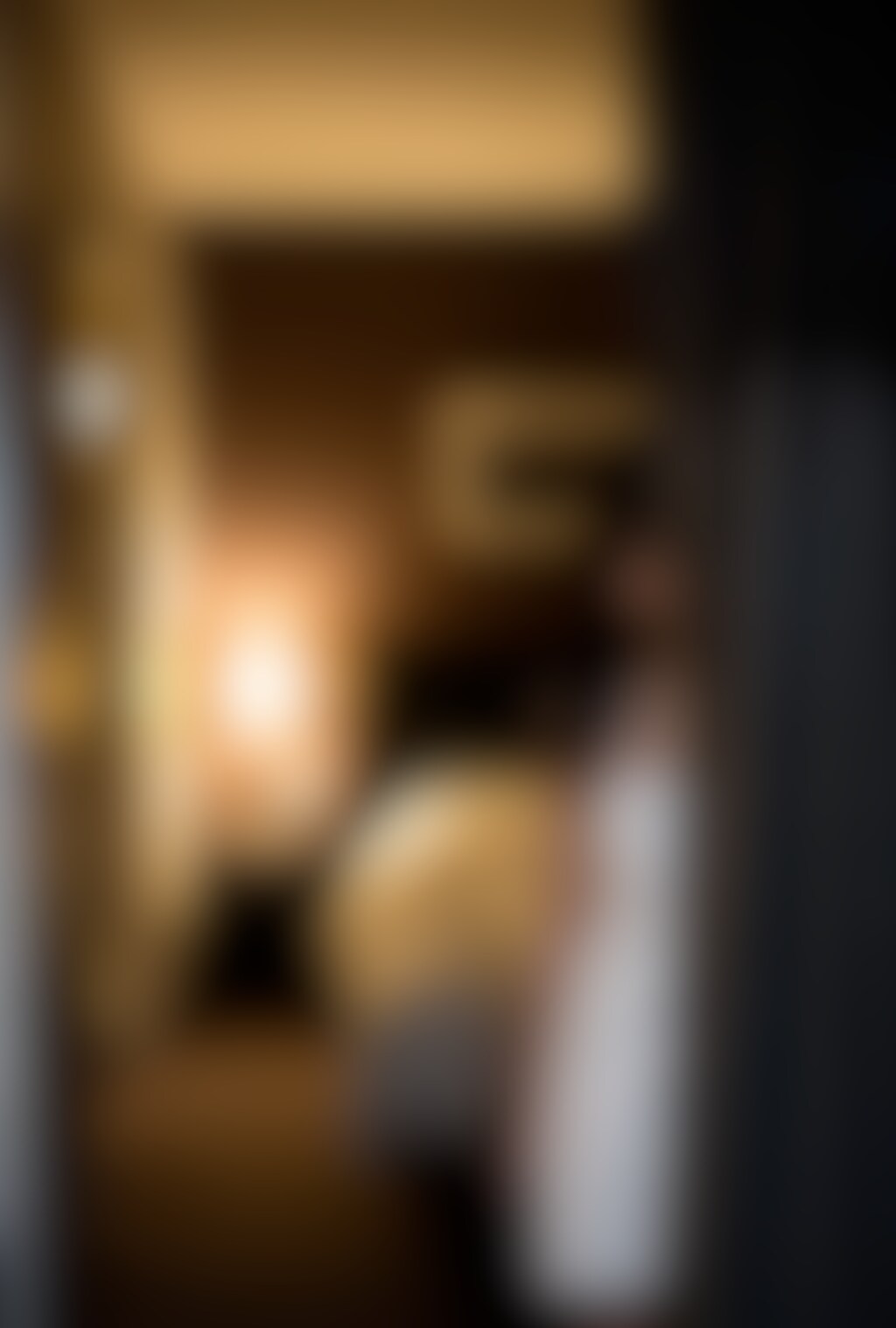 ホテルにてパンいち彼女