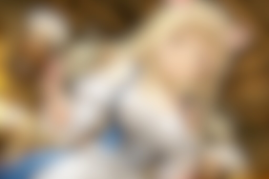 酒場の猫耳給仕娘