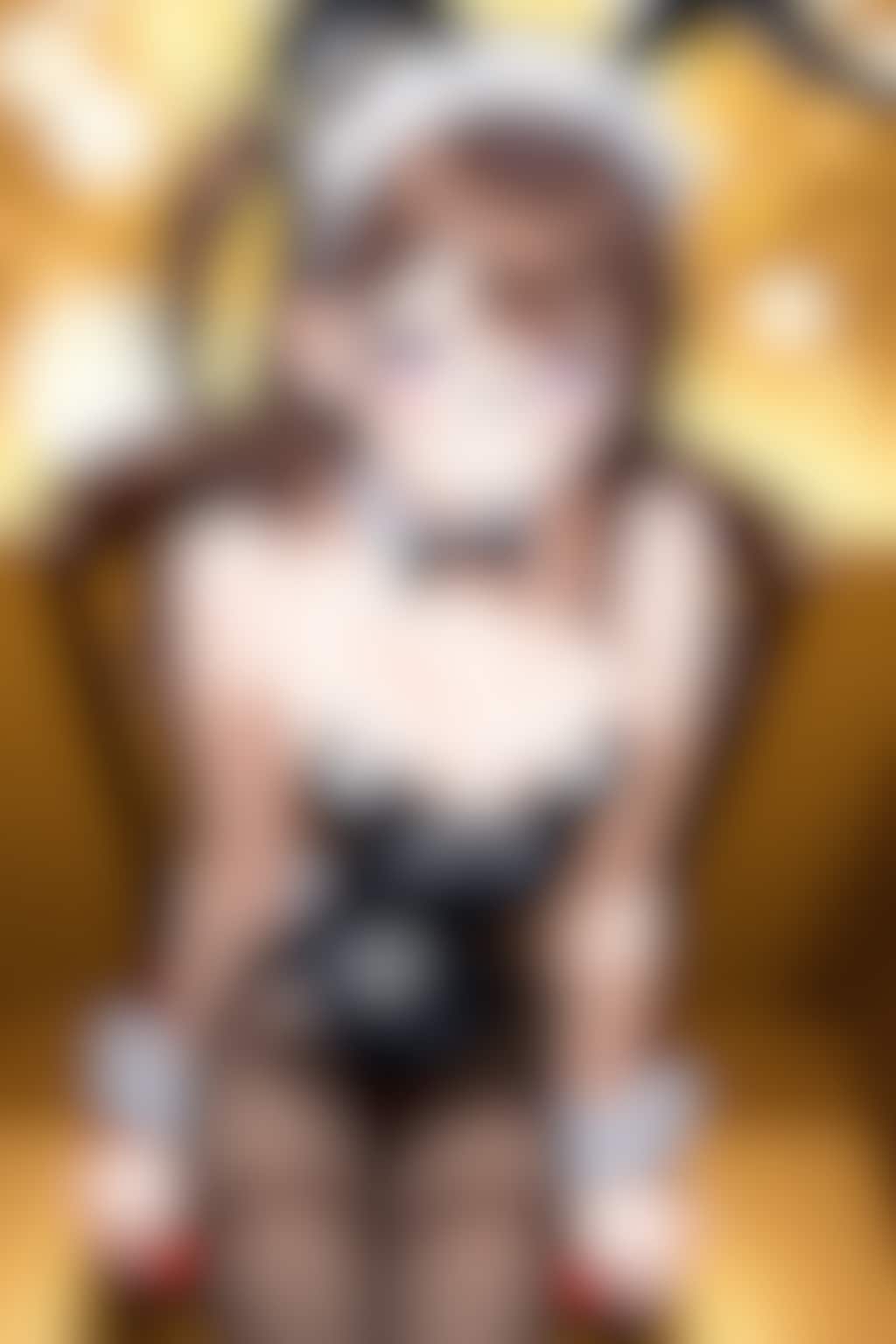 20260123【5枚】バニーメイドと眼鏡の女性