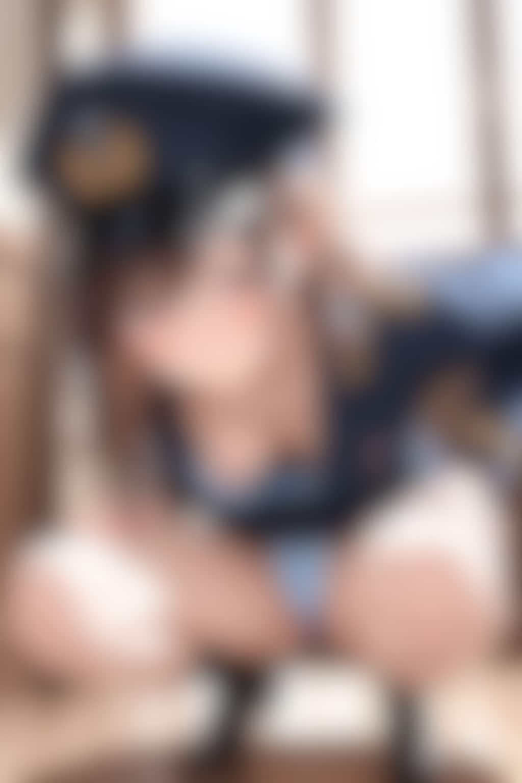 40枚:軍人の胸チラパンチラ