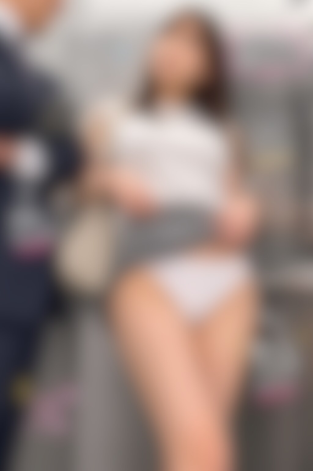 【ChatGPT GPTs】パンチラグラビアクリエイター Lucky Moment Model Creator