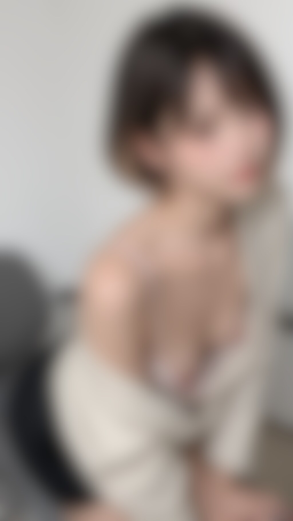 14枚:リアル系胸チラ