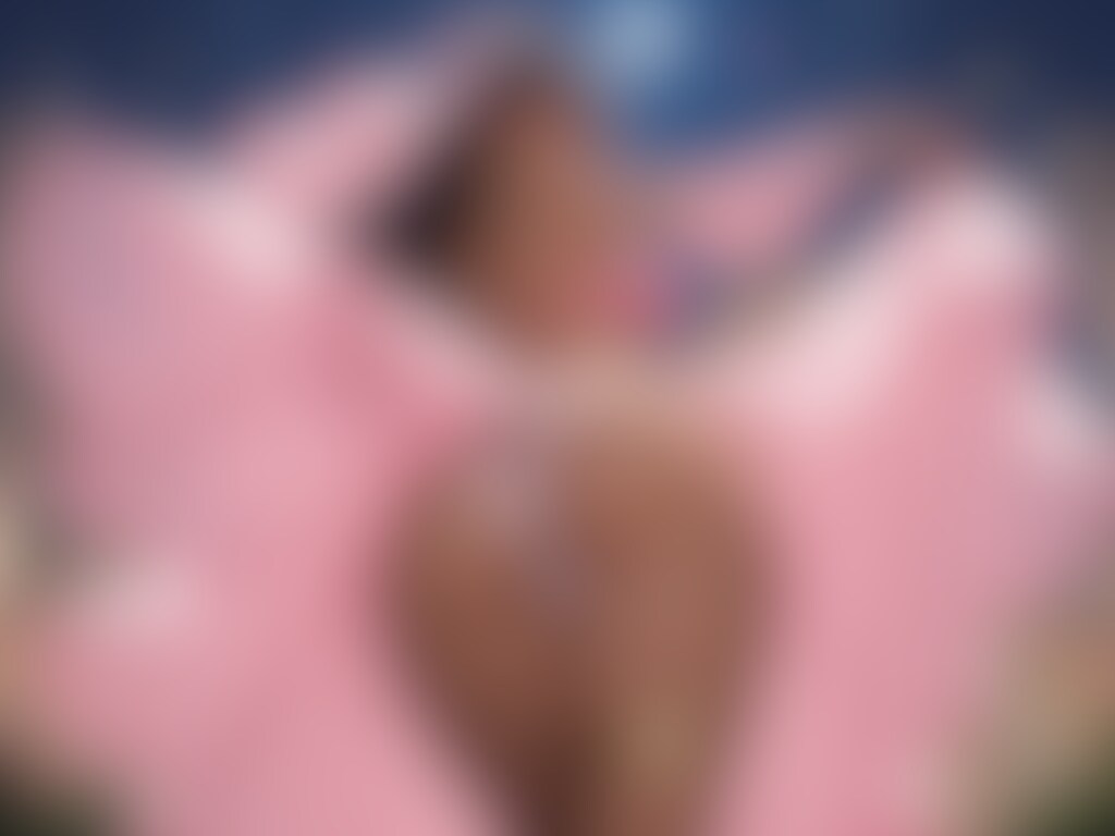 34枚:踊り子の尻