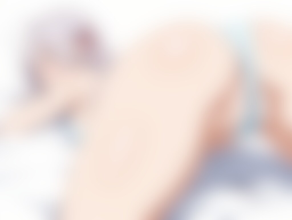 濡れパンツのお尻 P-326