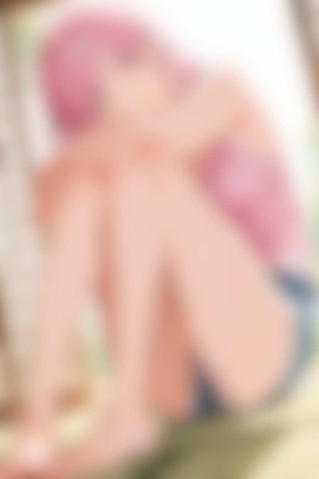 20260126【5枚】畳の上で足を組んで座る女性