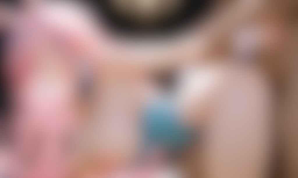 バニーガールの少女を捕まえて