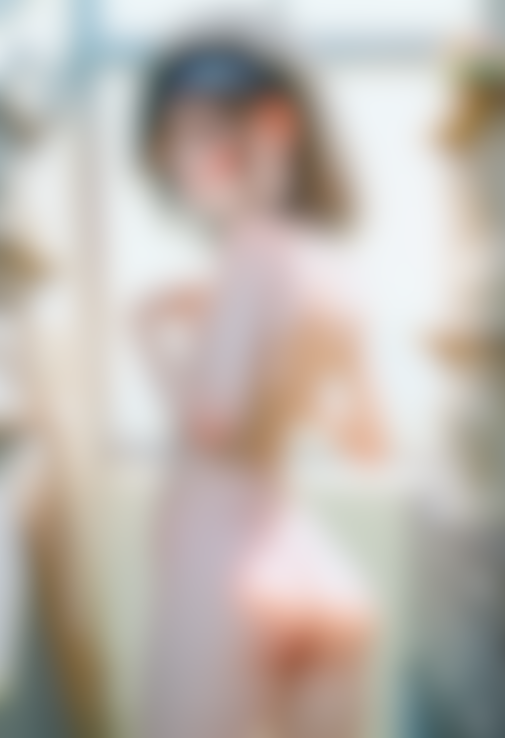 美術準備室で胸を気にする