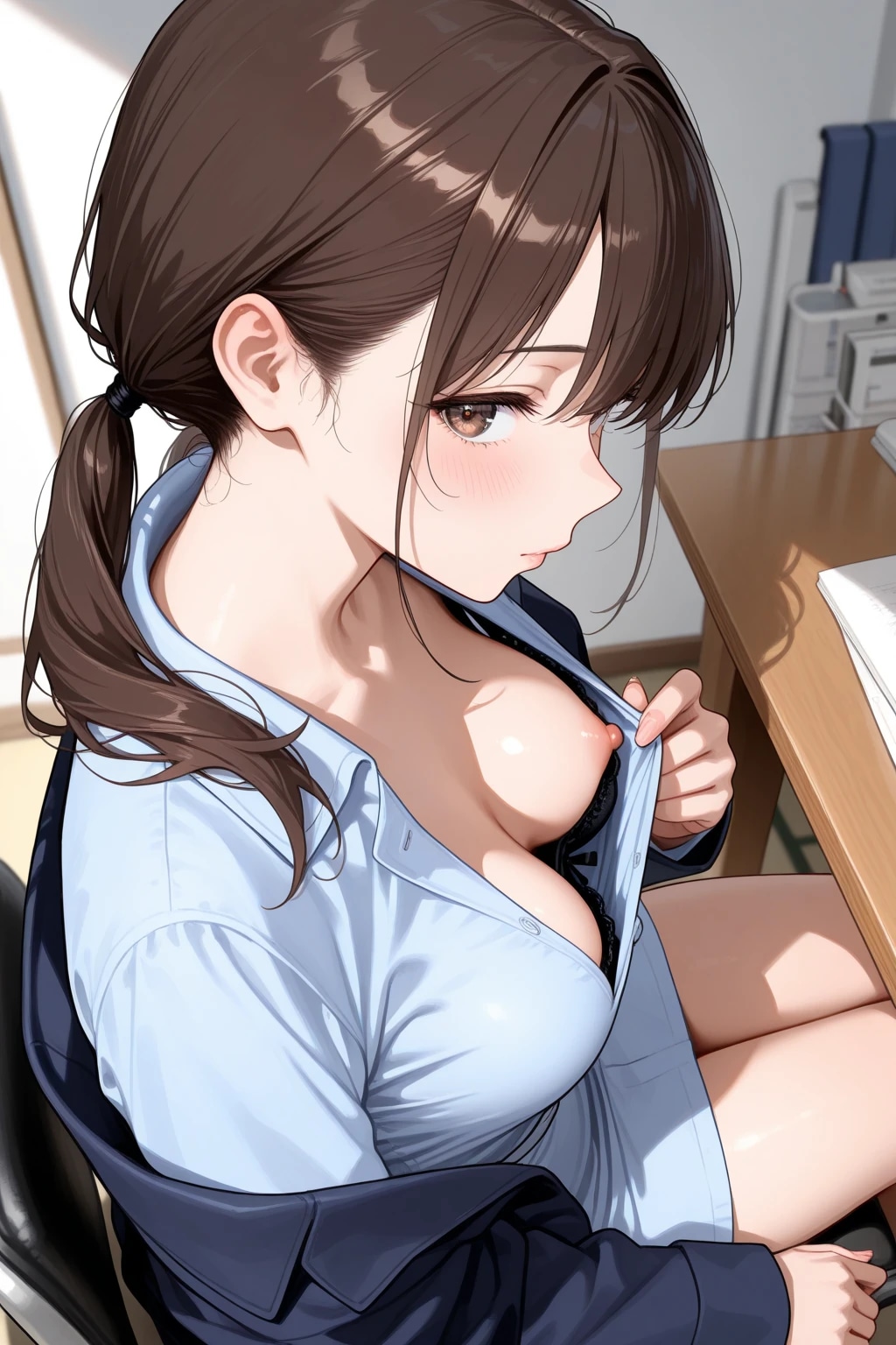 40枚:見せるタイプの胸チラ