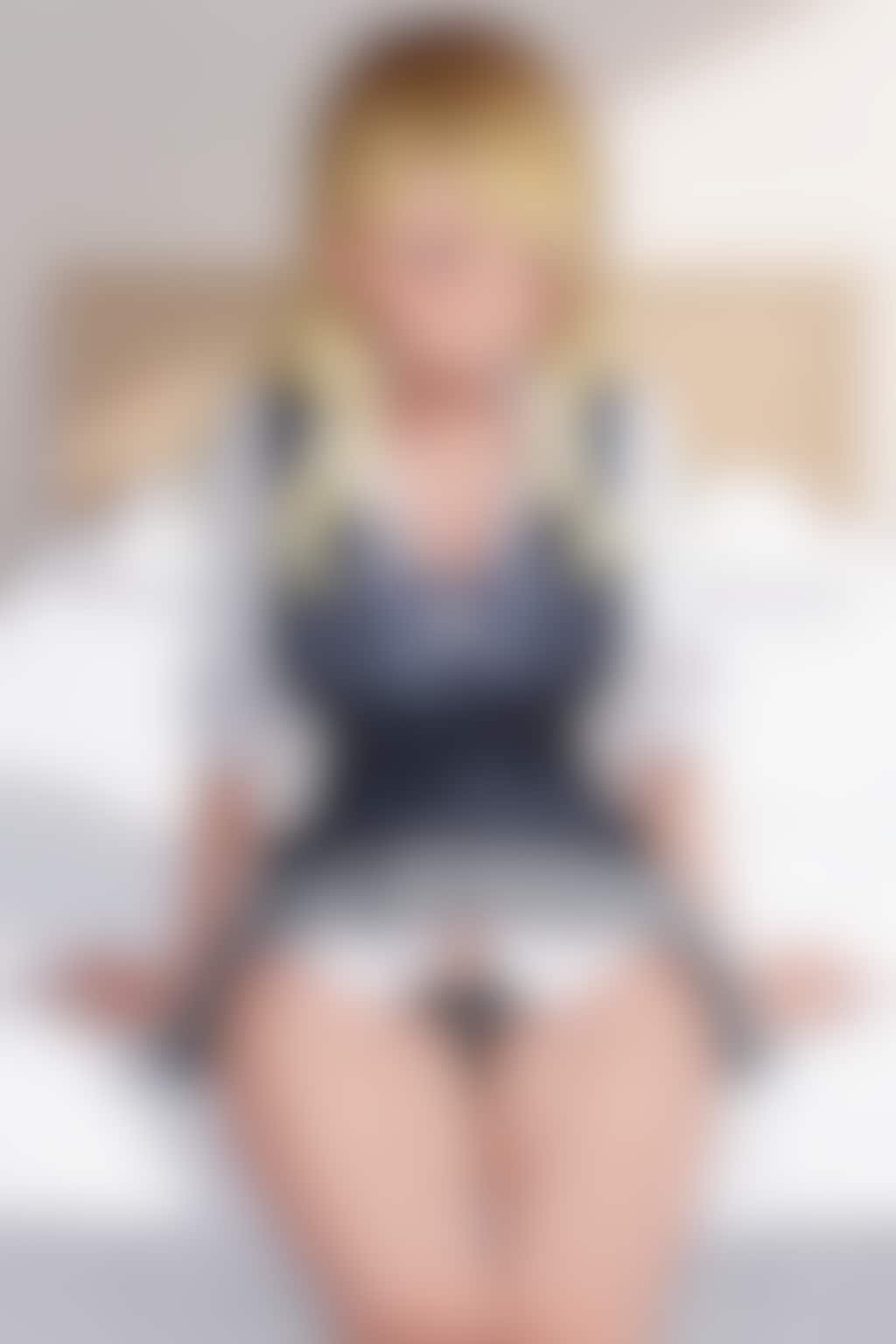 和泉〇依｜制服正常位