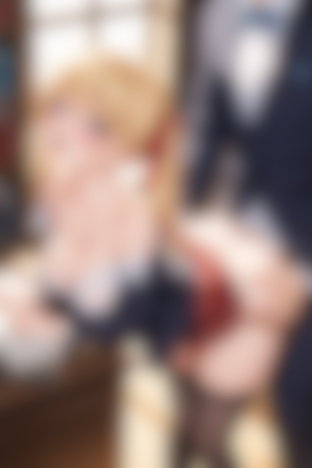 図書室で後ろから犯される