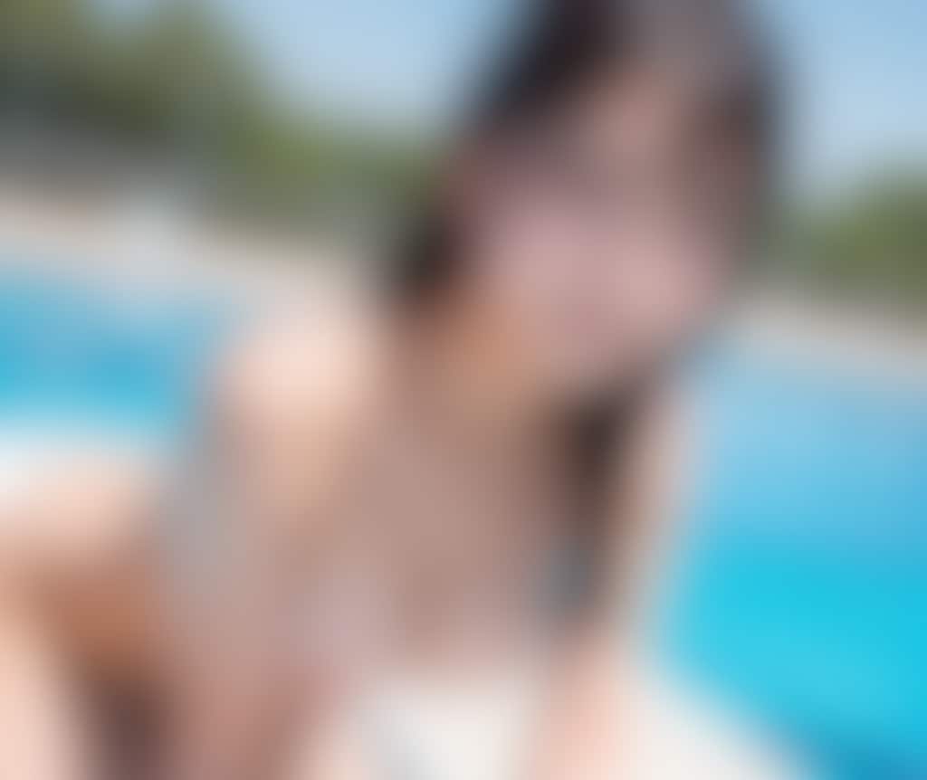 2025年夏の思い出😍店長の命令で全裸でプール入っちゃった🥰