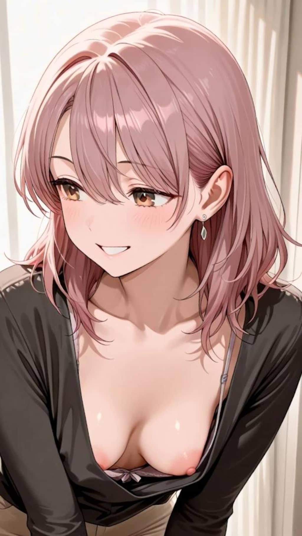 見本12枚：OL胸チラ