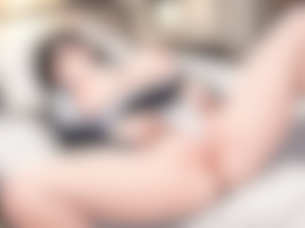 40枚:食い込みとおっぱい