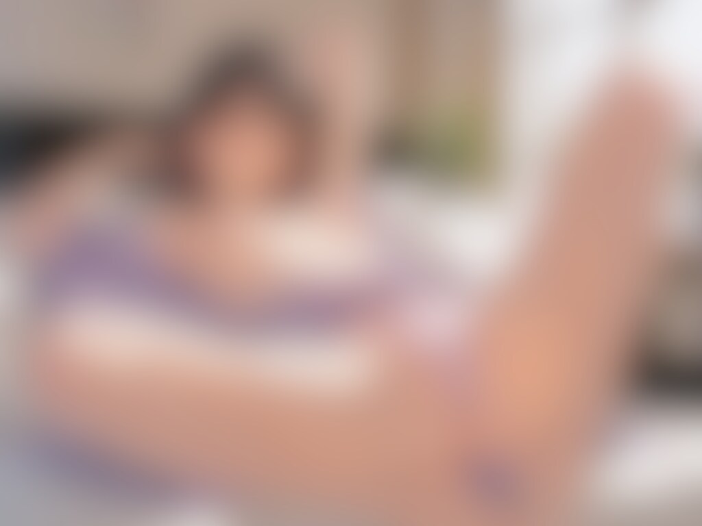 20枚:グラビア風イラスト