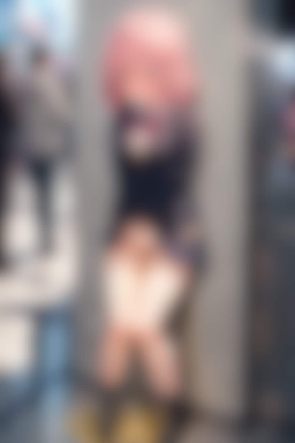 街中でおもらししちゃった娘(22)