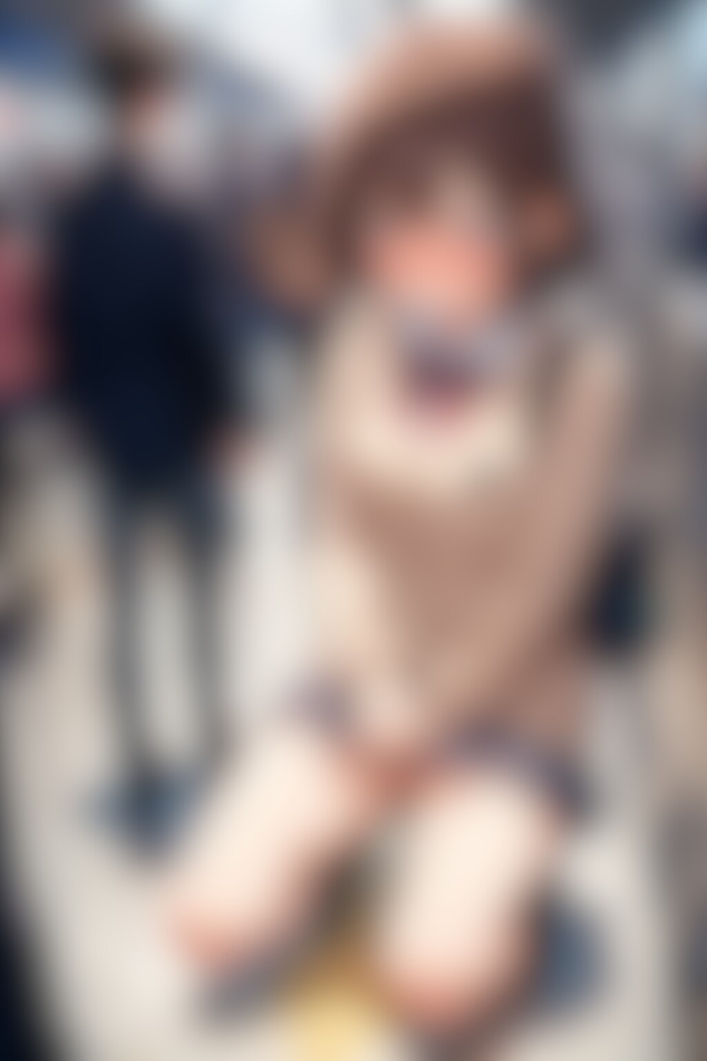 街中でおもらししちゃった娘(6)