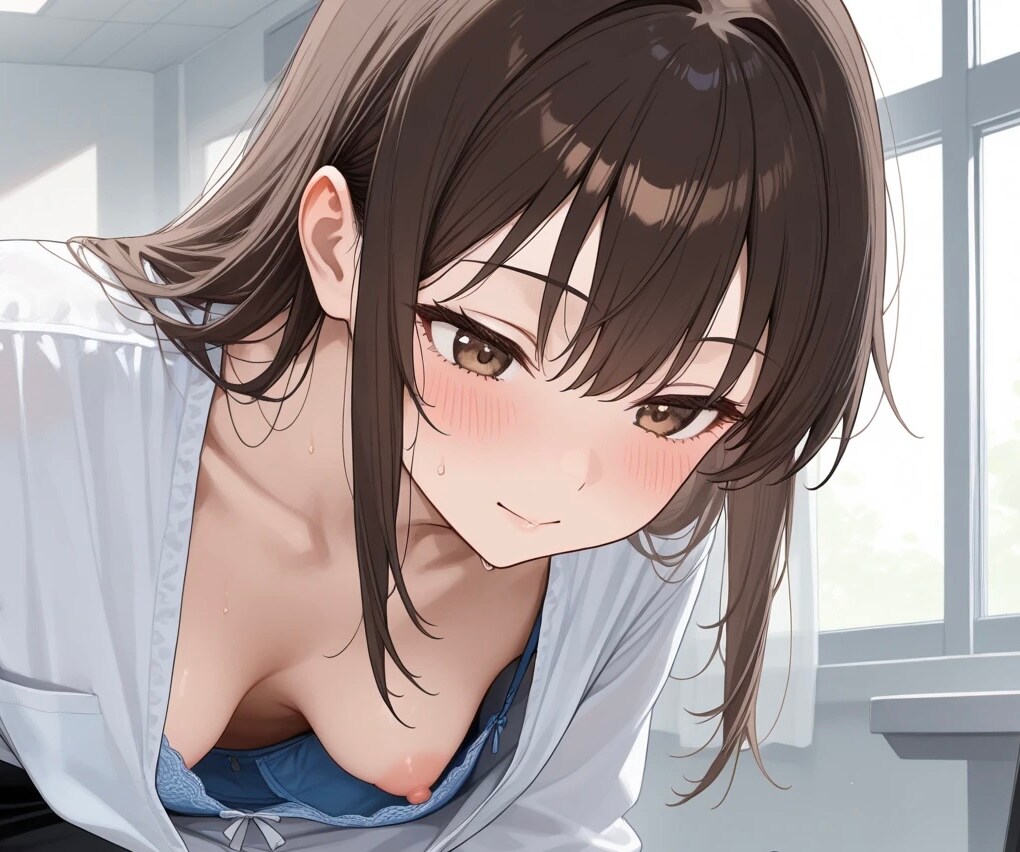 6枚:近距離で胸チラ