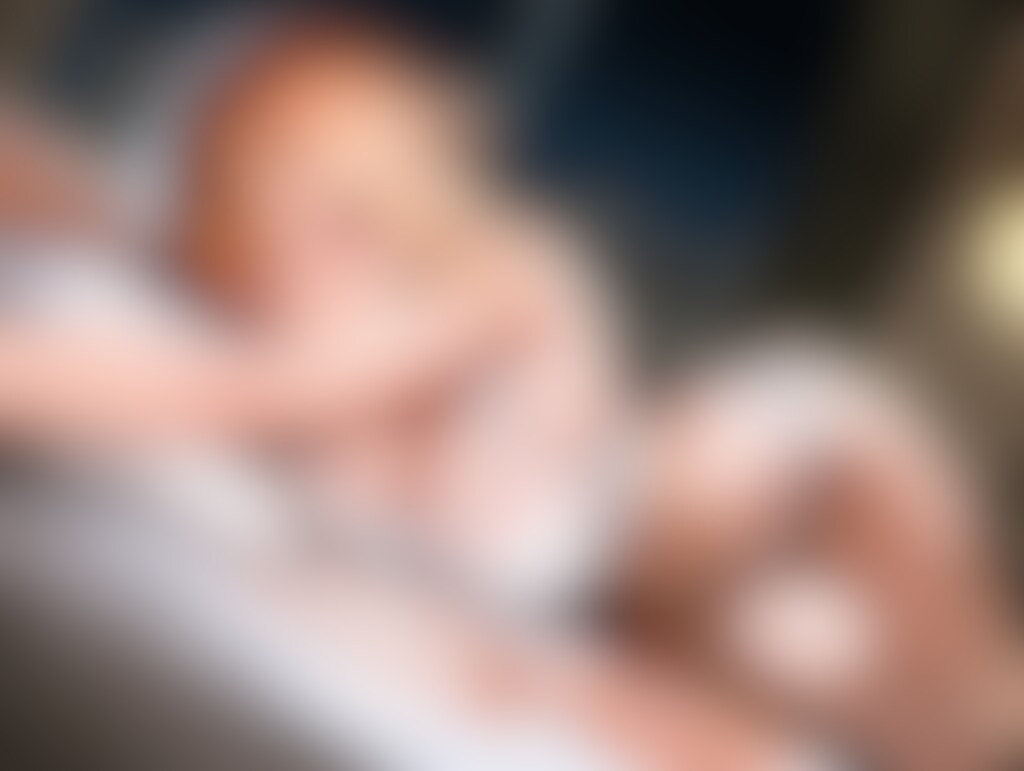 カルバンクラインを着た色々な少女