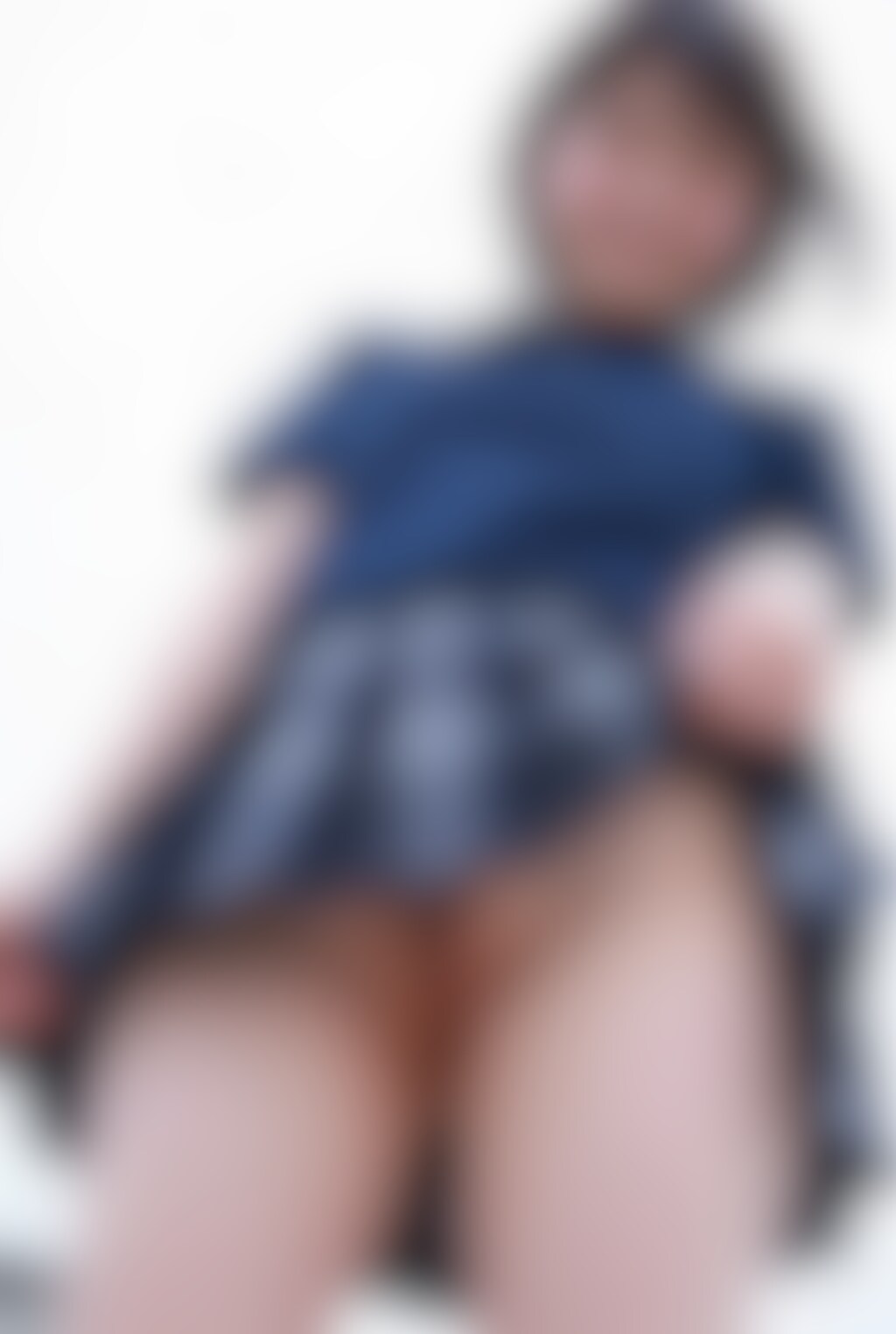 【10枚】制服美少女、ローアングルで