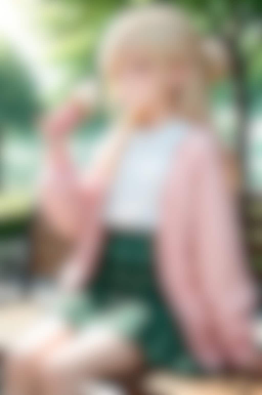 花園 あおい（はなぞの あおい）