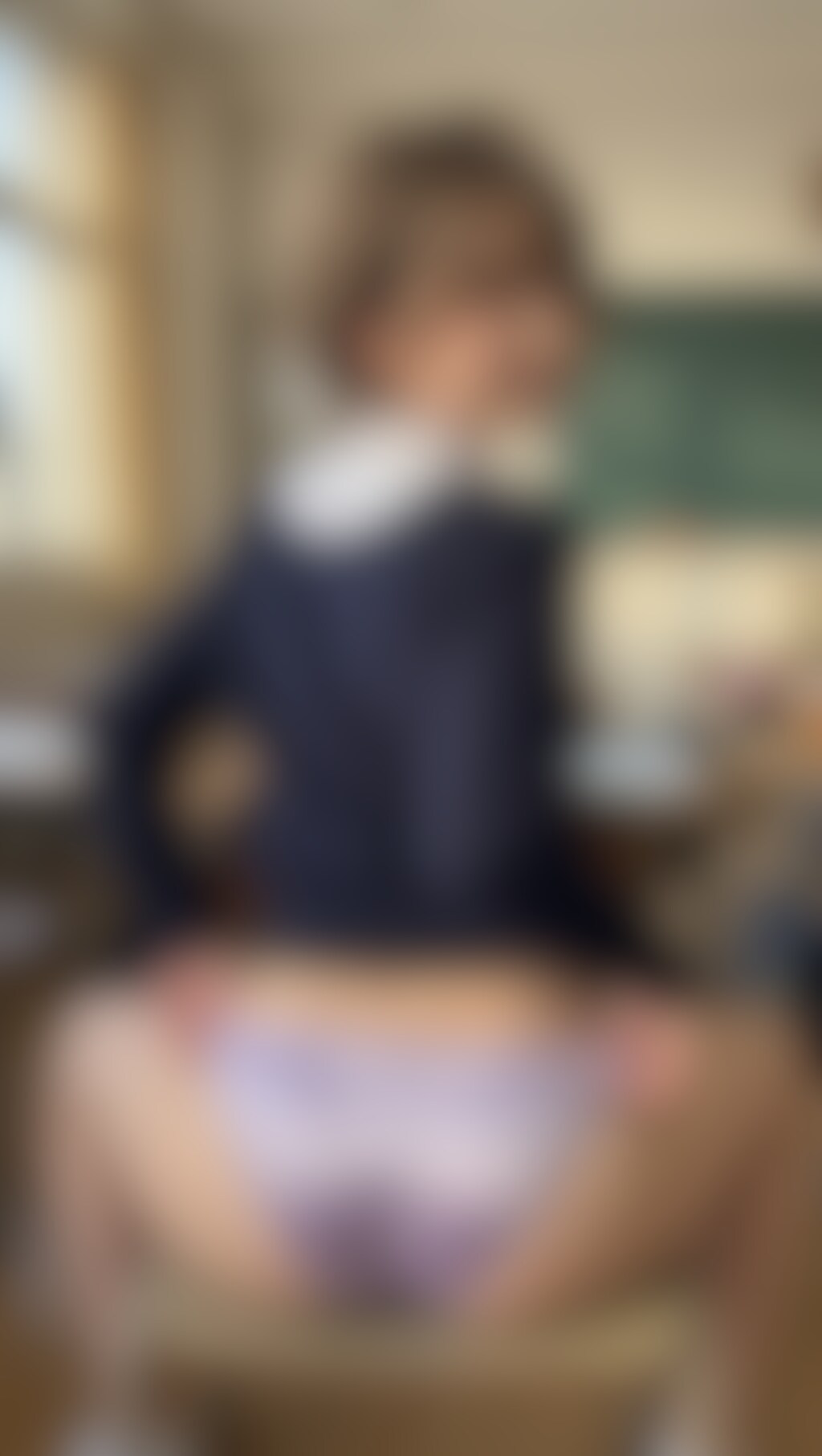 教室でお尻パンティ見せ2