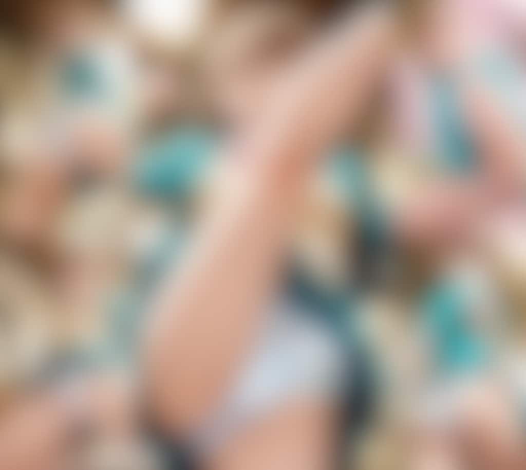 【鹿野千夏】パンチラ４０枚【アオのハコ】