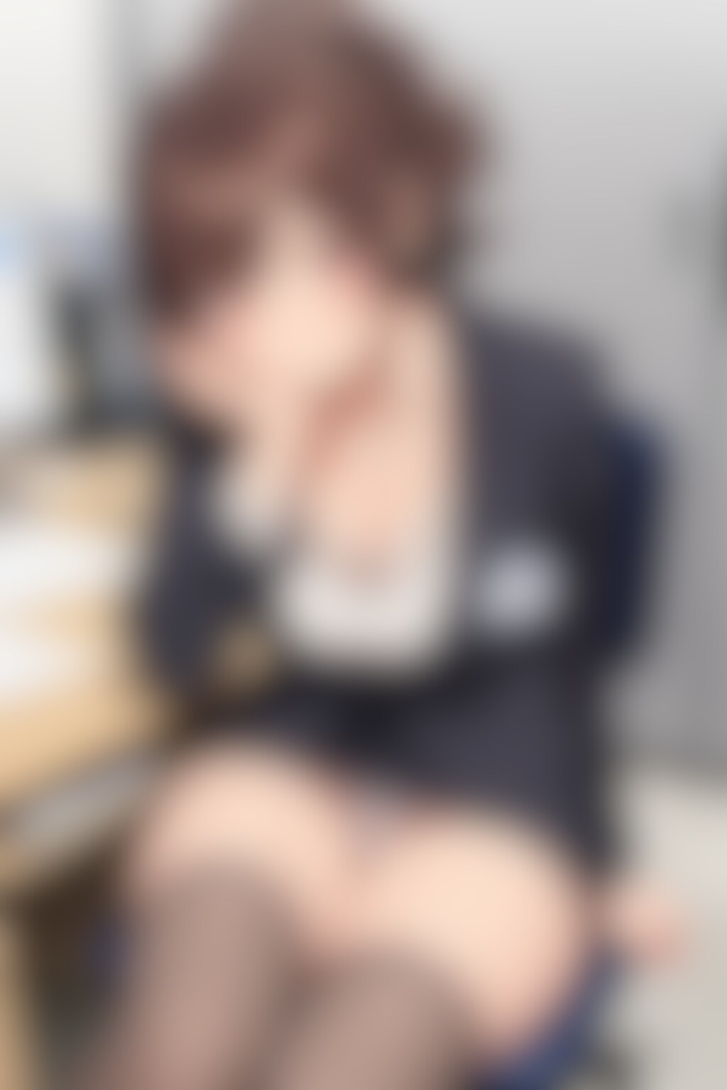 34枚:OLパンチラのプロンプト研究　縦型