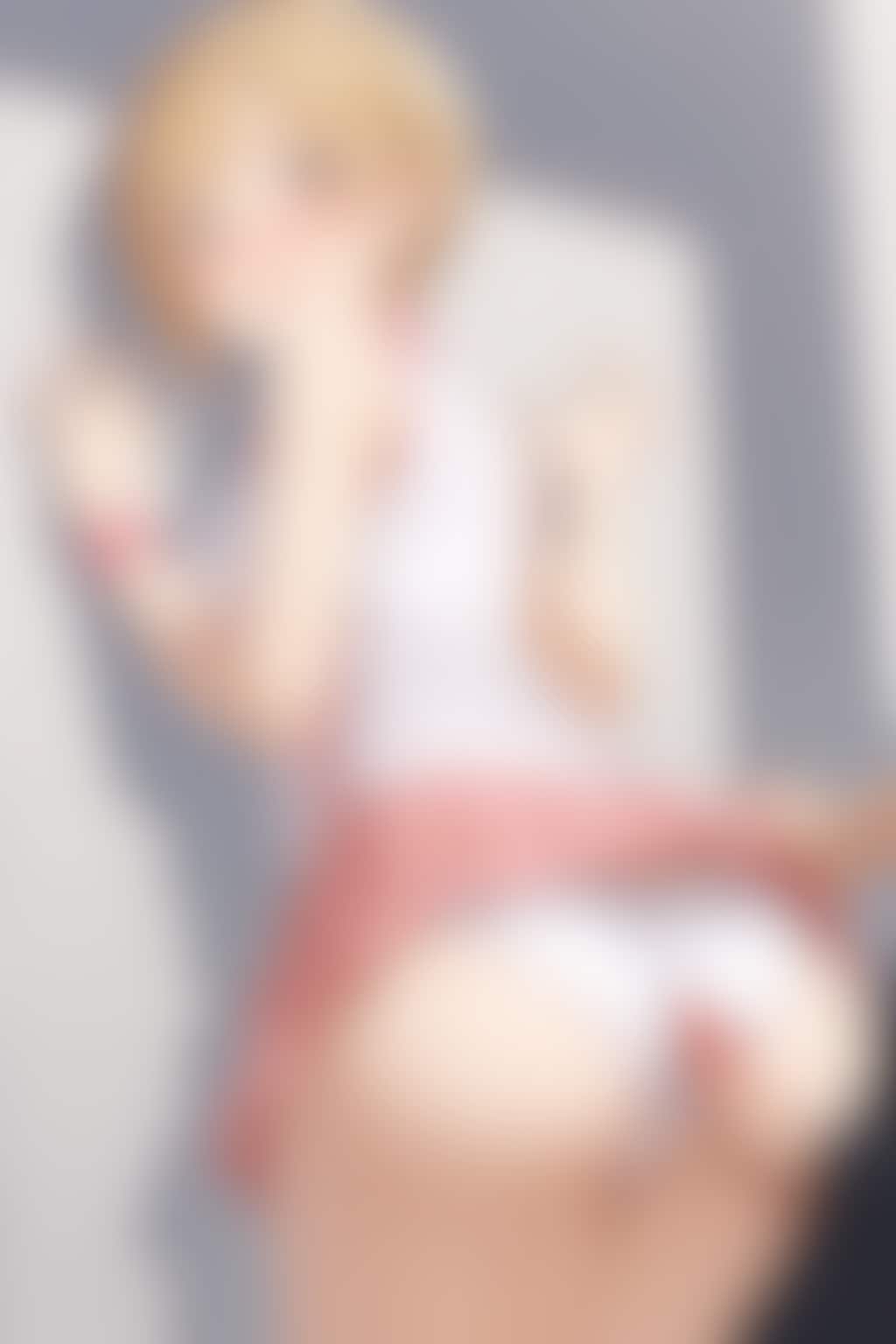 相葉〇美｜テニスウェア立ちバック