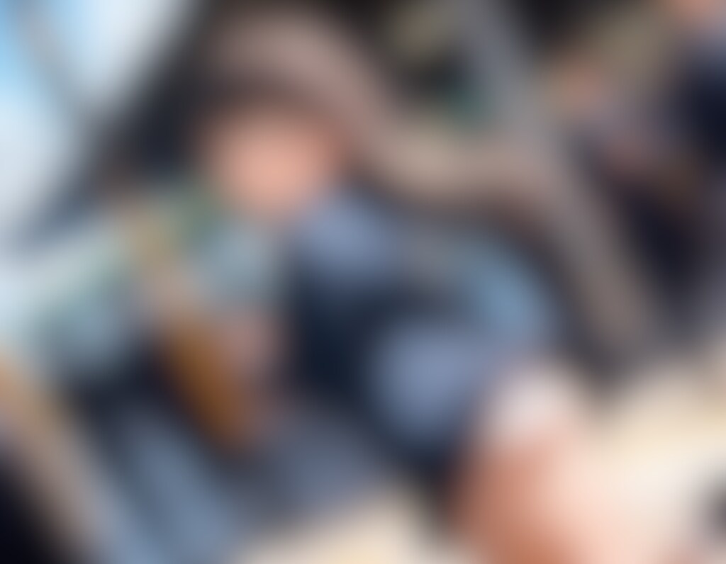 【電車で出会ったJKを…】つい逃げ出してしまうJK【パンチラ】