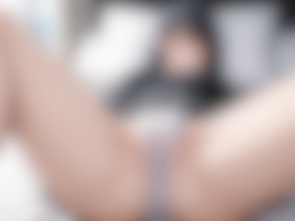 40枚:透け乳のマンスジ姉さん