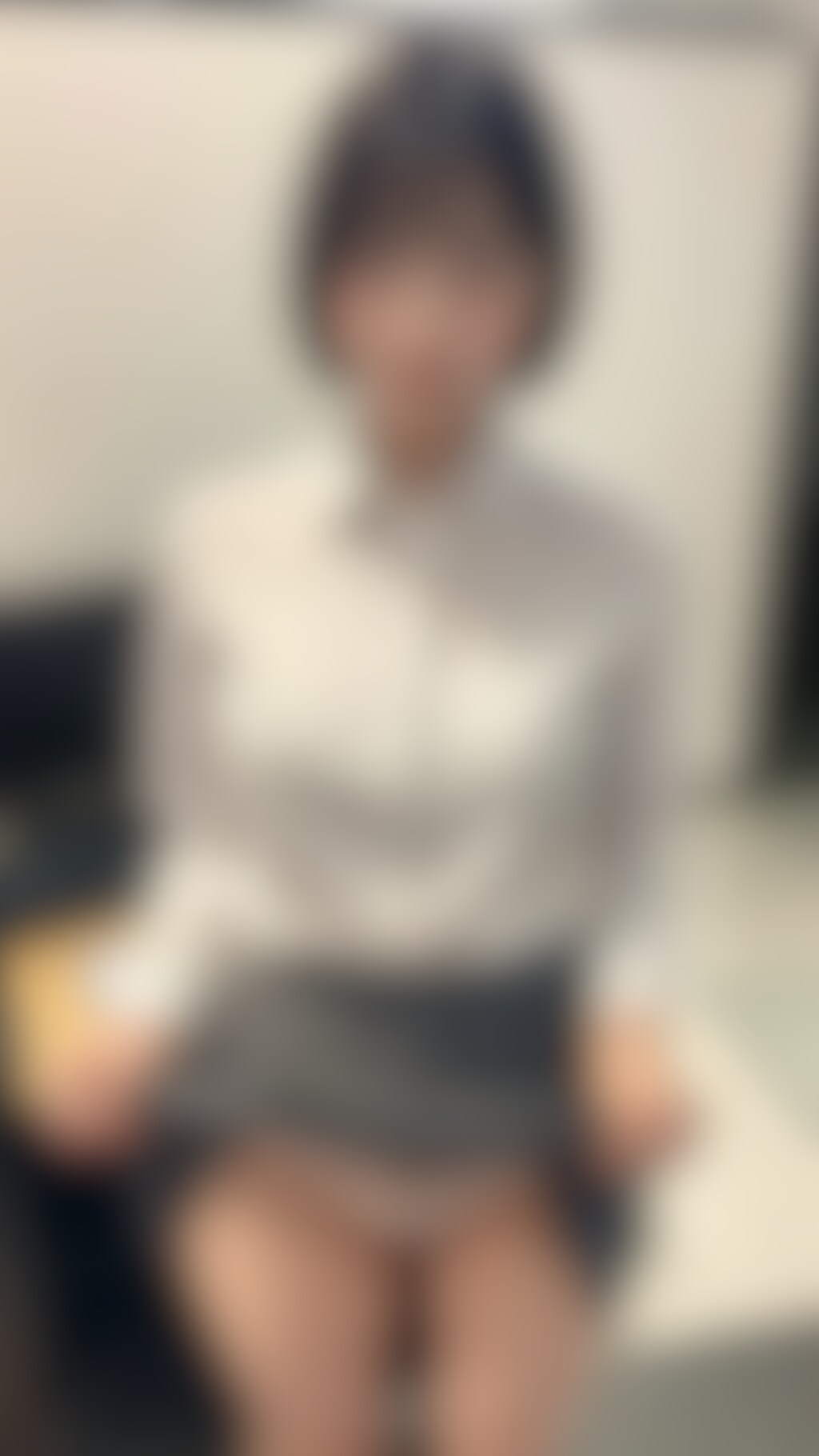 新入社員の下半身チェック