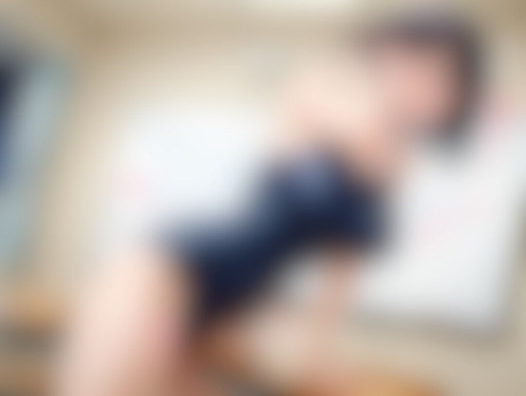 女教師 美月 教室で角オナ P-097