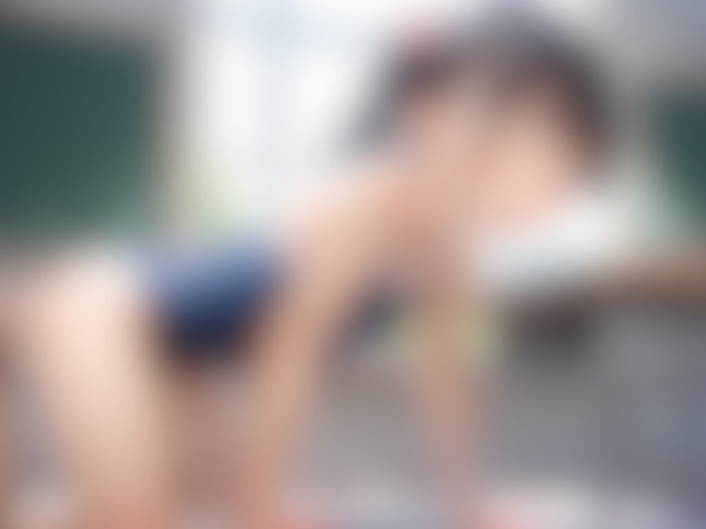 スク水〇リJ〇ちゃんたちにバックで中〇し（10枚）