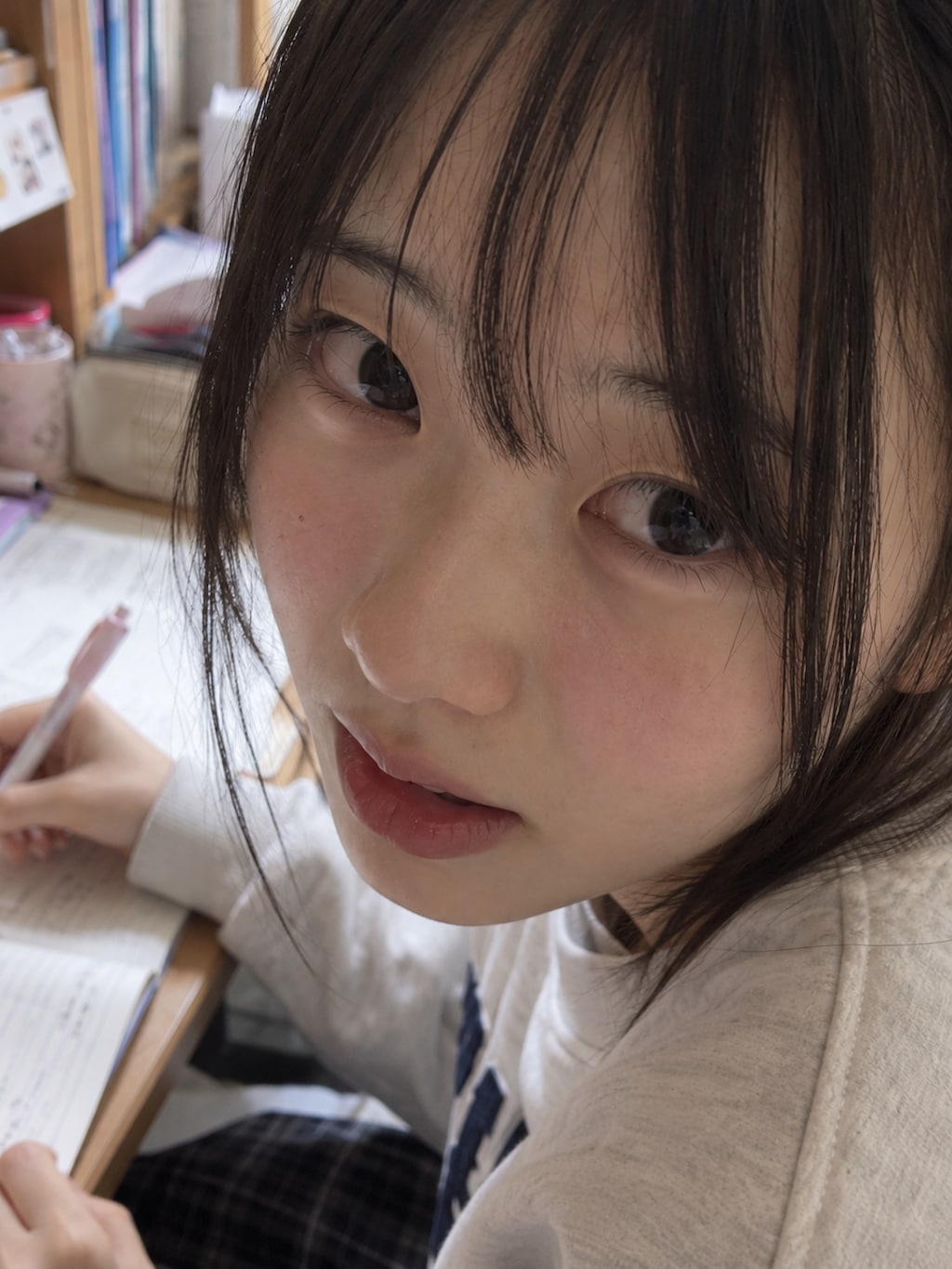 先生の彼女って...どんな人？