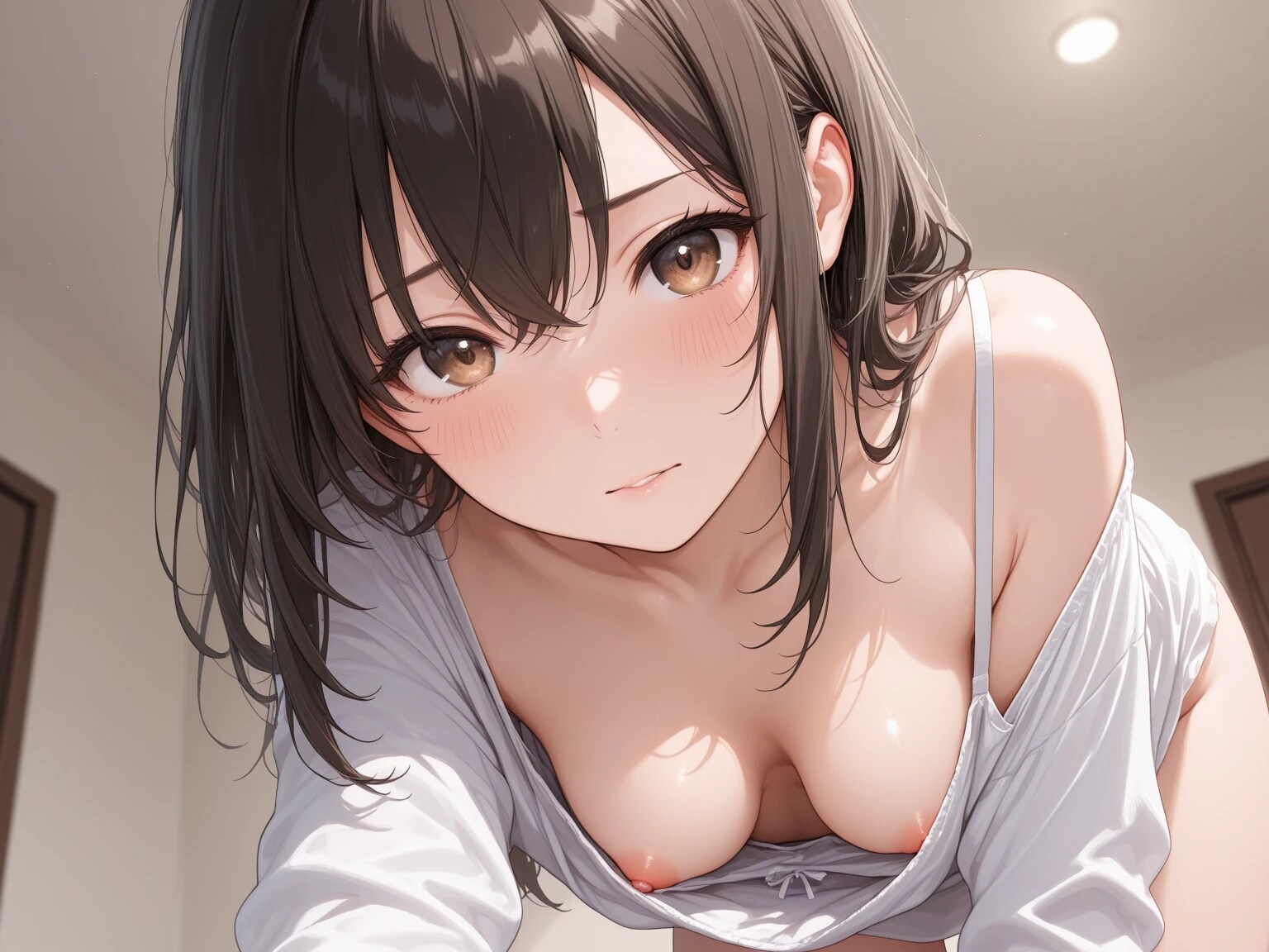 下から見る胸ちら