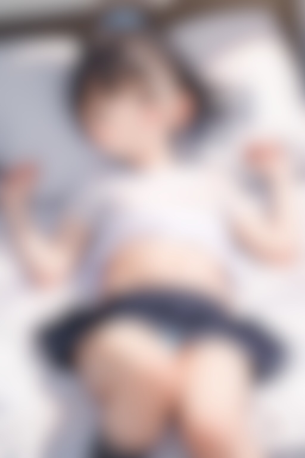 私服〇リJ〇ちゃんたちのチクポチ＆パンチラ（６枚）