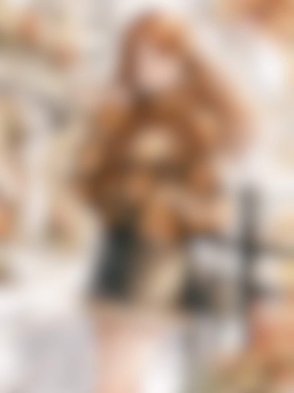 ミニスカート。