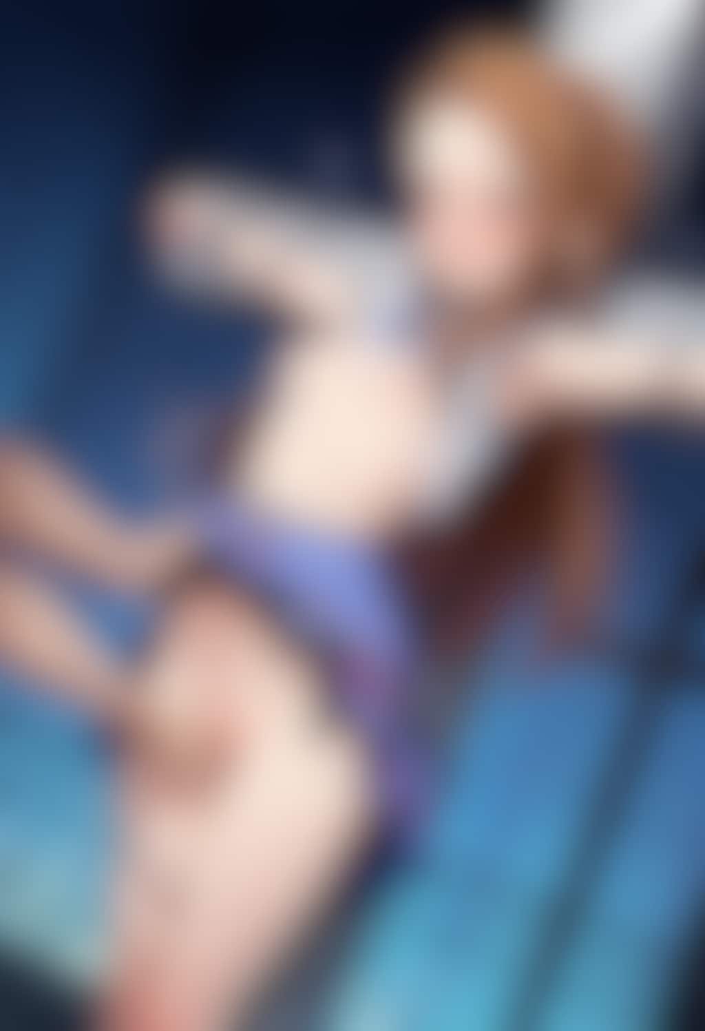 十字架張り付けでアソコを弄られる水瀬伊織