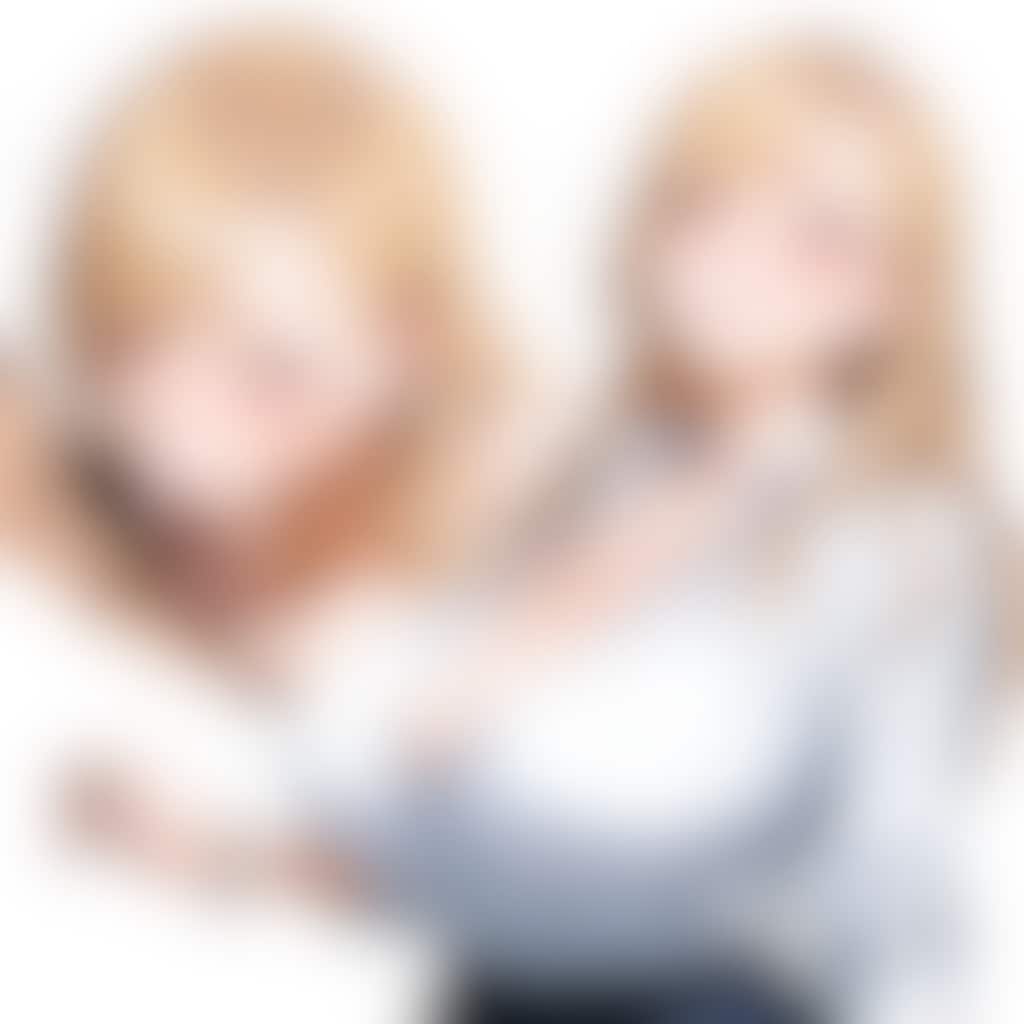 お口と金髪ギャル